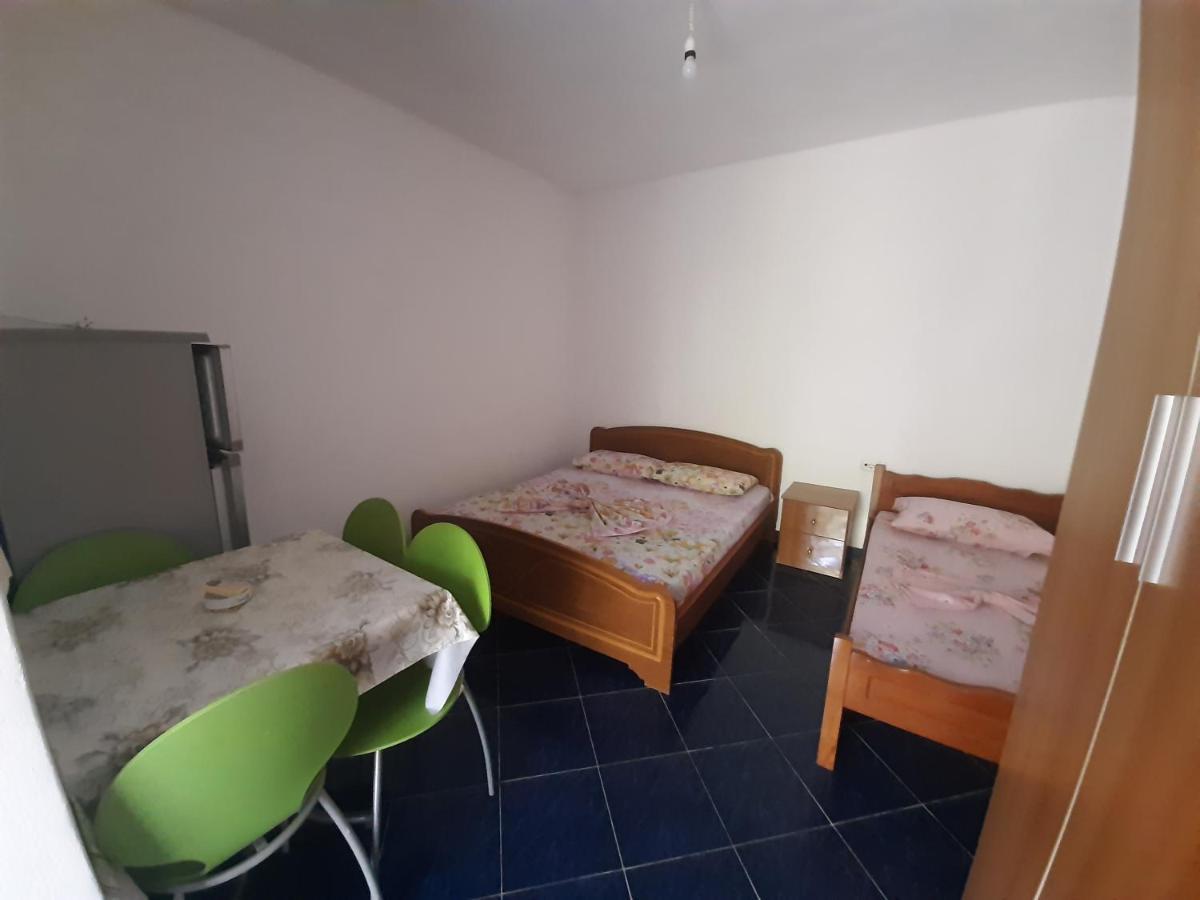 בורש Hillside Apartments מראה חיצוני תמונה