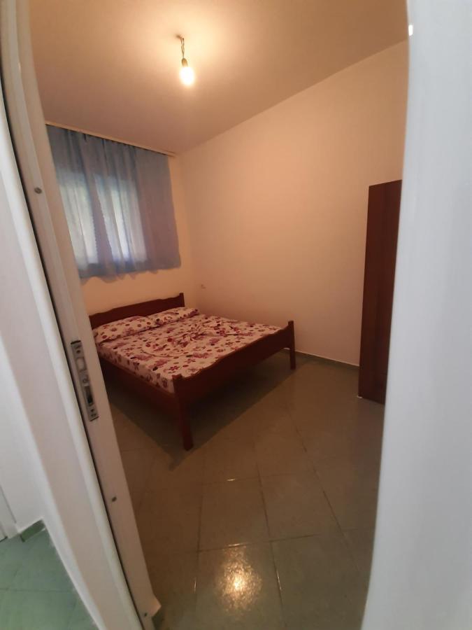 בורש Hillside Apartments מראה חיצוני תמונה