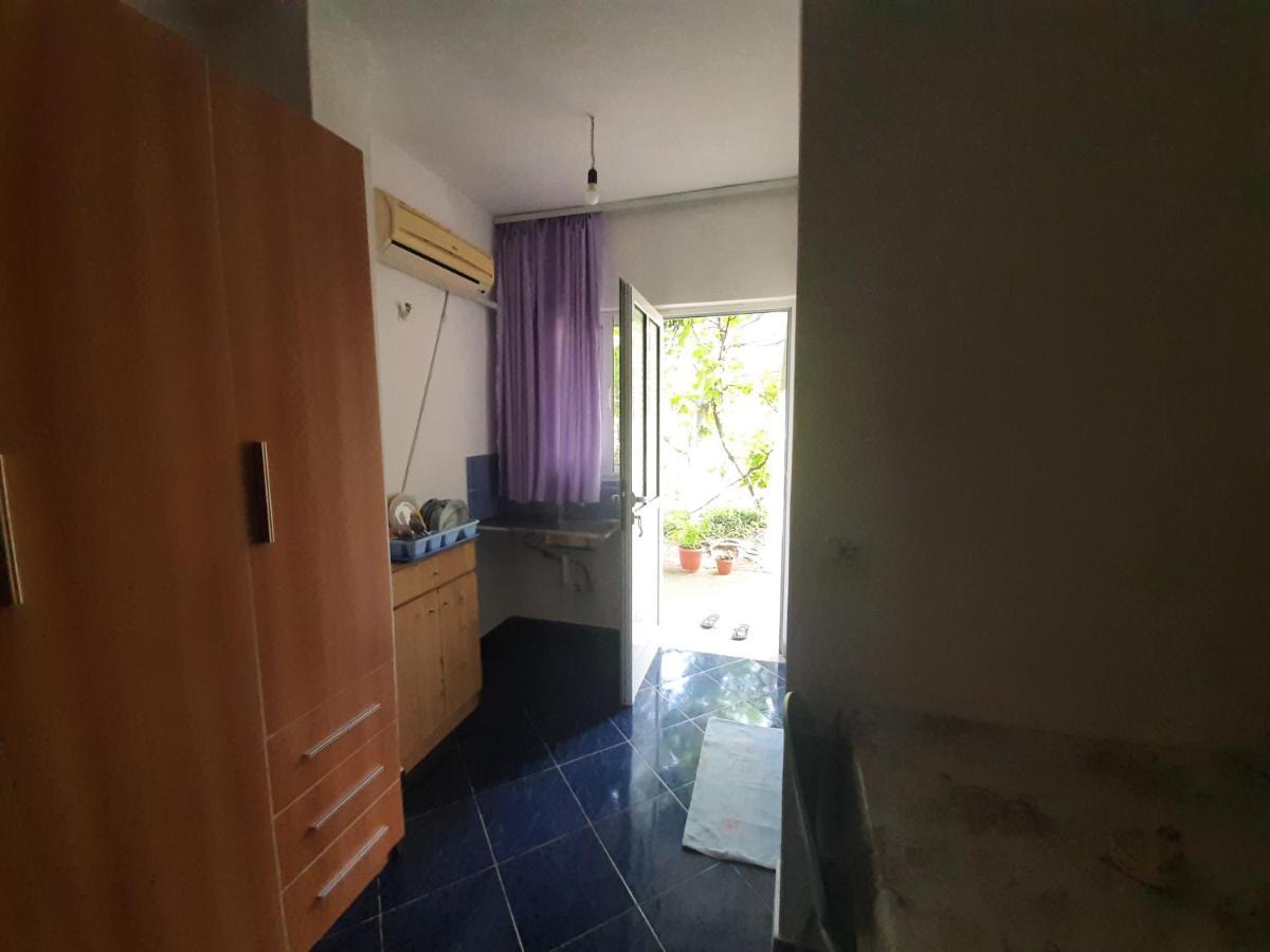 בורש Hillside Apartments מראה חיצוני תמונה