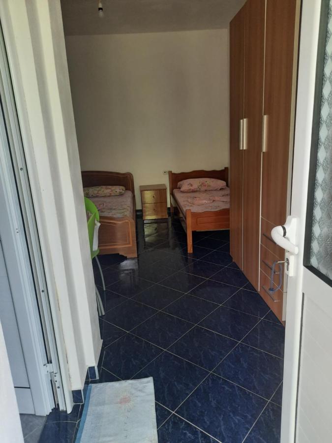 בורש Hillside Apartments מראה חיצוני תמונה