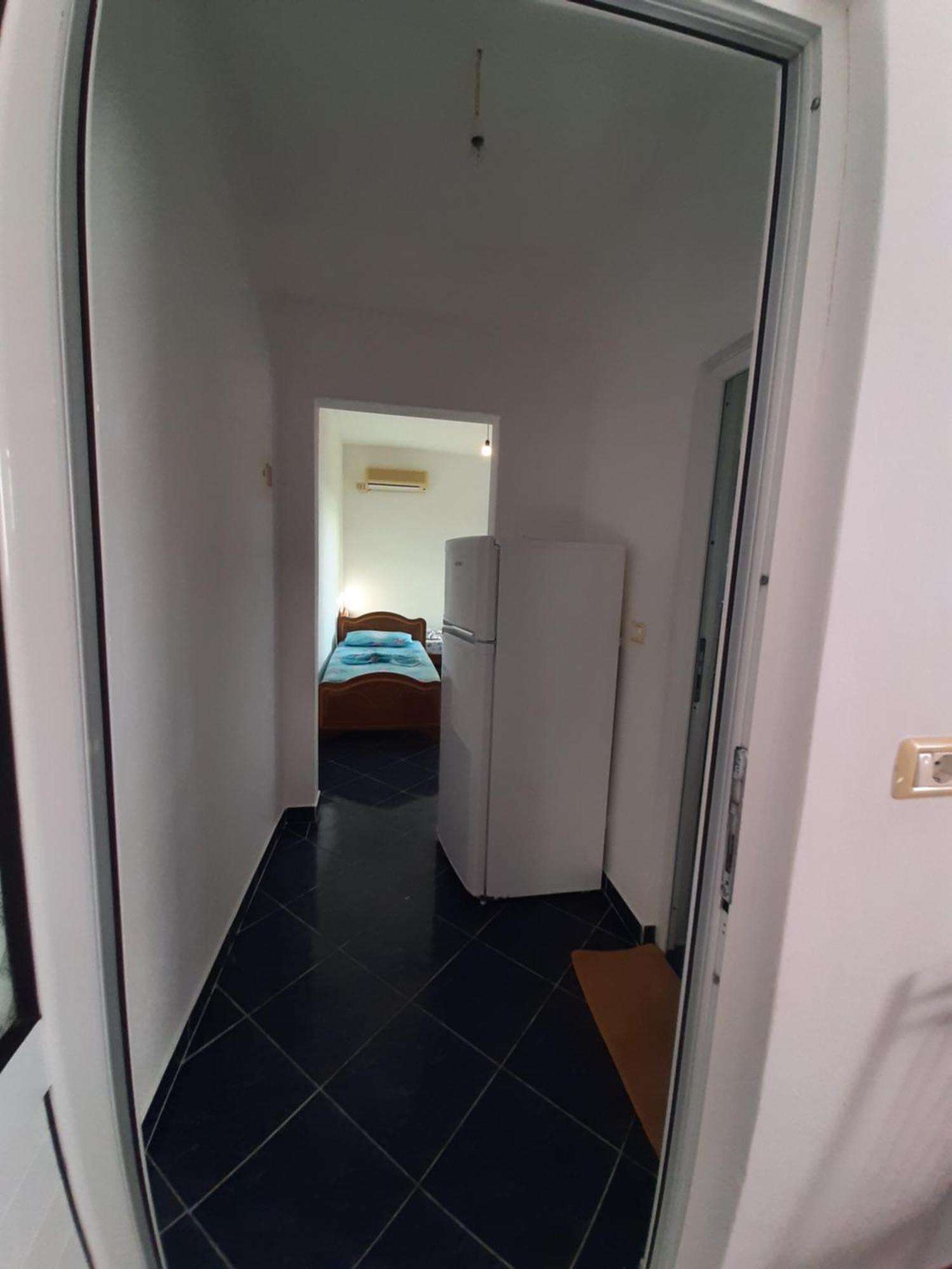 בורש Hillside Apartments מראה חיצוני תמונה